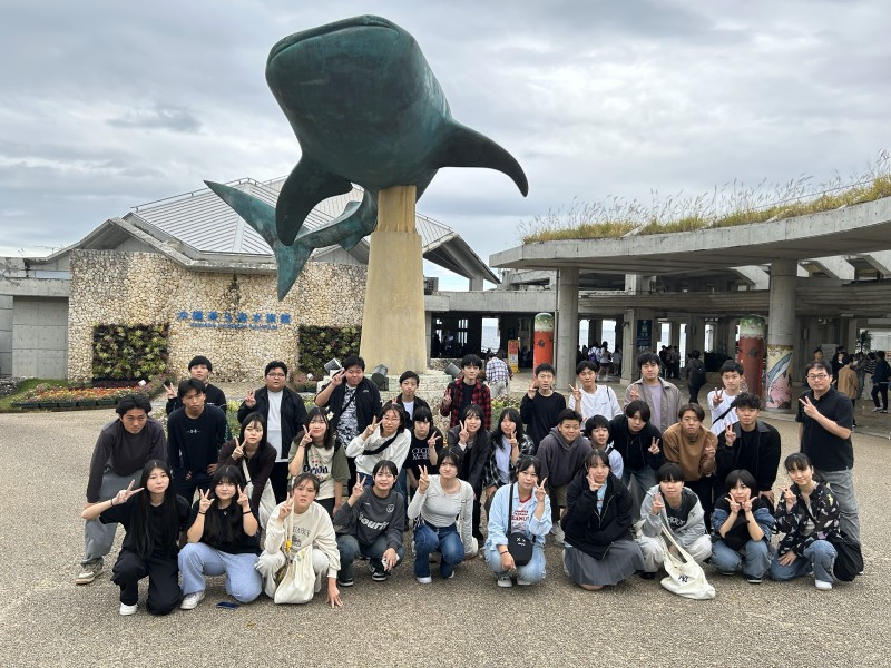 ２年５組　美ら海水族館にて
